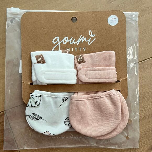 NWT Goumi Kids Baby Mitts Set Abstract Floral Rose SZ 3-6 mo Pink Bamboo Mittens - Picture 1 of 2